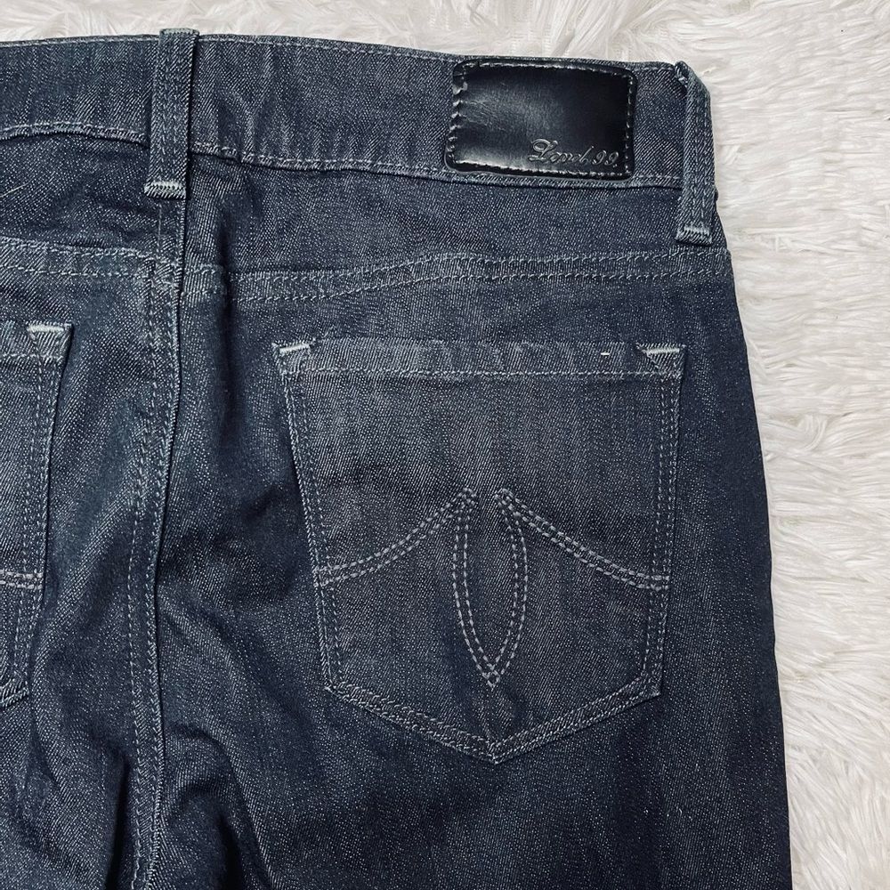 EUC Level 99 Flare Jeans in Rinse 26 2 Dark wash denim - Picture 9 of 16